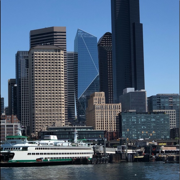 Meet your Posher, LeadBelt Diva - Picture 3 of 7